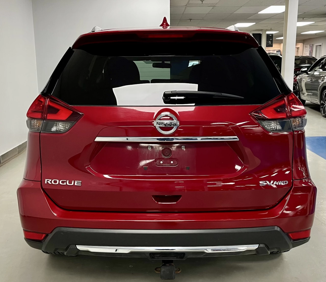 2017 Nissan Rogue AWD 4dr SV Main Image