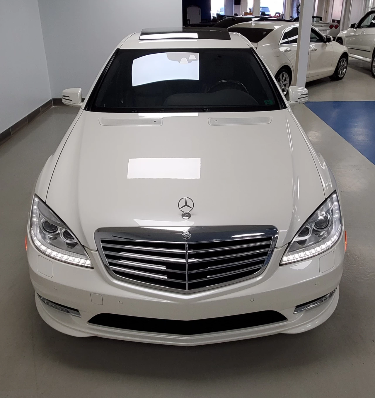 2013 Mercedes-Benz S-Class 4dr Sdn S 550 4MATIC SWB Image principale