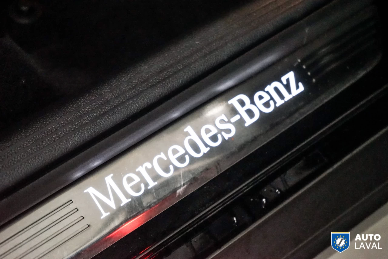 2019 Mercedes-Benz GLC GLC 300 AMG PACK   360 CAM   INT BRUN Image principale