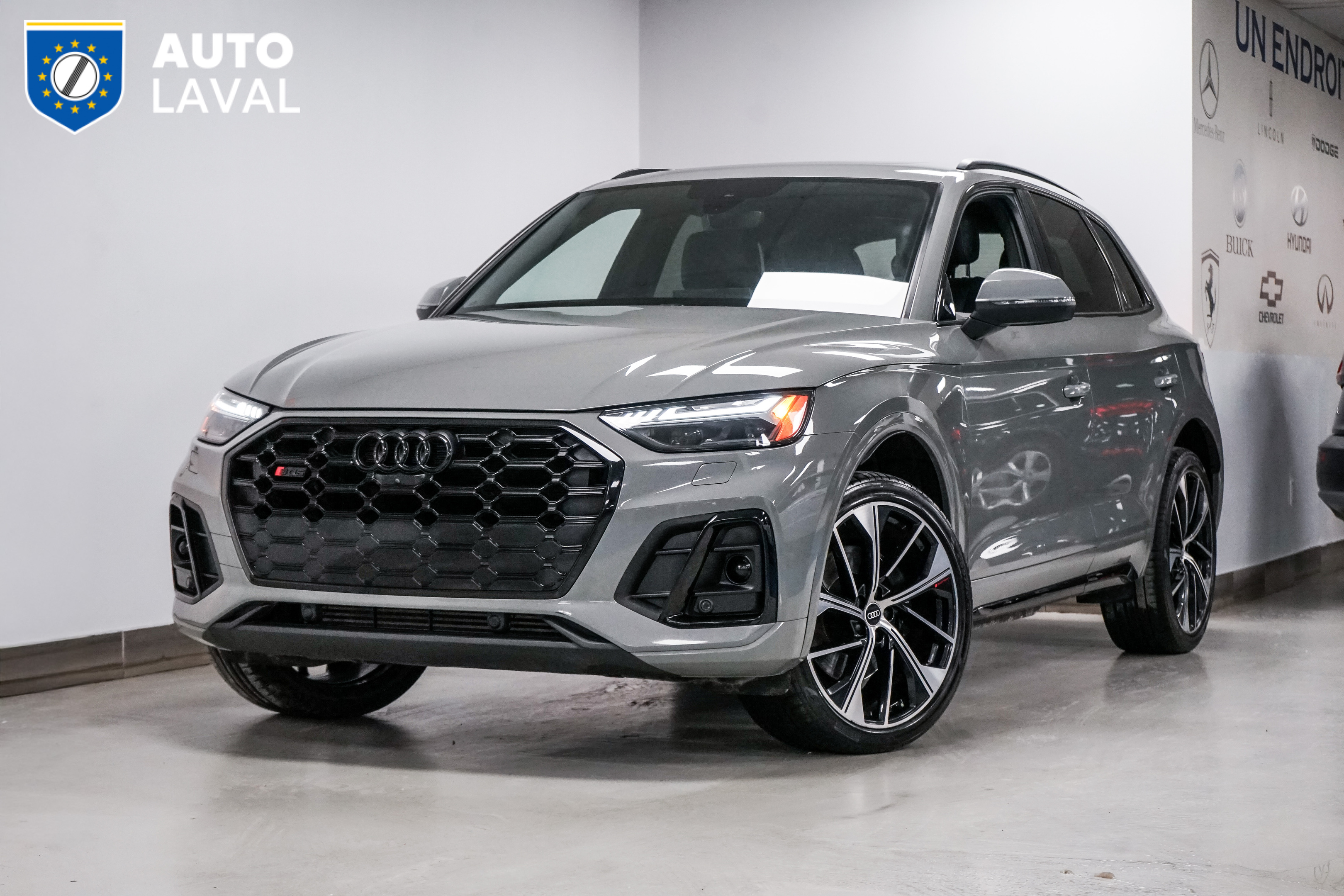 Audi 2022 SQ5 TECHNIK  QUANTUM GRAY